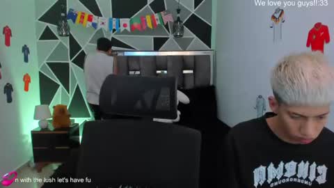 Snapshot of juan_nd_steven chatting on 25, 6, 2026 JuanSteven online show from 25, 6, 2026