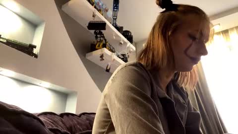 Lola online show from 31, 10, 2025