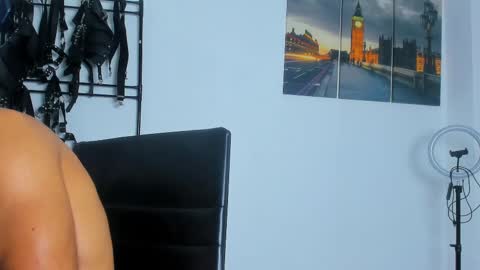 Juan Esteban online show from 23, 10, 2025