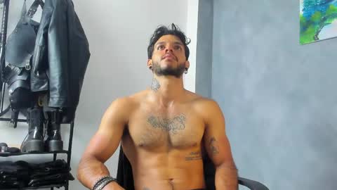 Juan Esteban online show from 4, 3, 2026