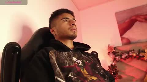 Snapshot of juancamilo_66 chatting on 2, 12, 2024 Juan online show from 2, 12, 2024