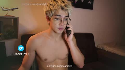 Snapshot of juancamroom chatting on 21, 4, 2026 . online show from 21, 4, 2026