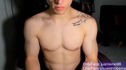 Snapshot of juanisimo_ chatting on 3, 5, 2026 JUANISIMO online show from 3, 5, 2026