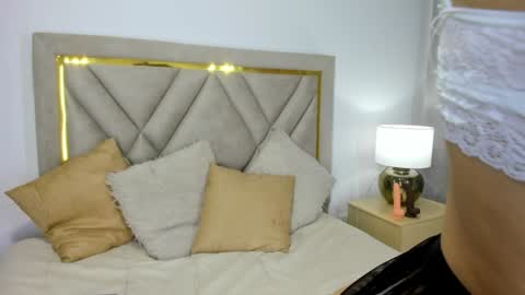 juanita_owens online show from 10, 12, 2024