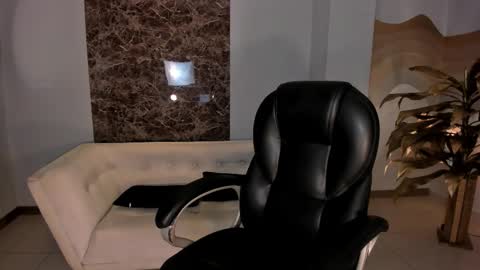 Juanita Clay online show from 7, 3, 2026