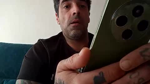 juanjosefran11 online show from 12, 4, 2026