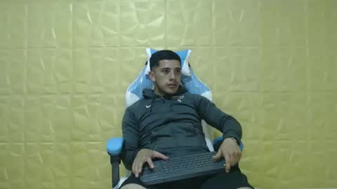 Snapshot of juanperez1999777 chatting on 17, 9, 2025 juanperez1999777 online show from 17, 9, 2025