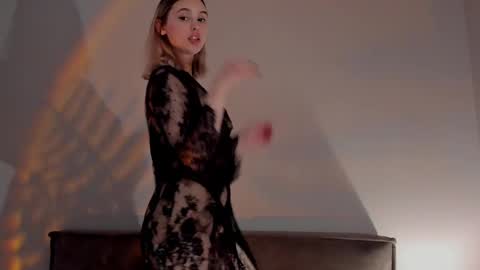 Angelica online show from 5, 2, 2025