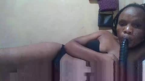 juice_petite3 online show from 29, 1, 2025