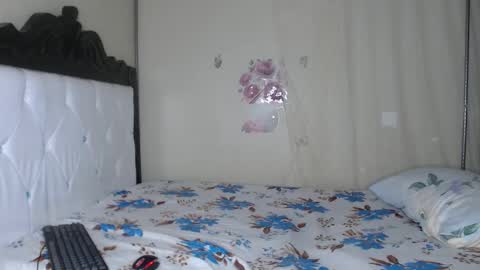 juicy538399 online show from 8, 2, 2026