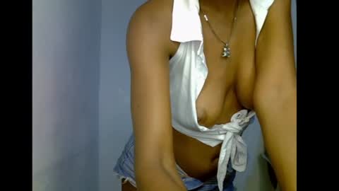 Snapshot of juicy_pinkpussy564197 chatting on 10, 7, 2026 olivia online show from 10, 7, 2026