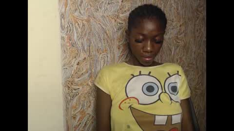 Snapshot of juicyberryx chatting on 24, 2, 2025 queen online show from 24, 2, 2025