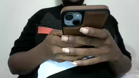 Snapshot of juicybooty863 chatting on 28, 4, 2026 thikkalicious28 online show from 28, 4, 2026