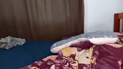 Snapshot of juicybooty_001 chatting on 14, 12, 2024 Sweetass online show from 14, 12, 2024