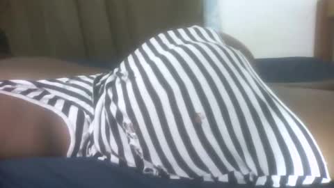 Snapshot of juicybooty_001 chatting on 3, 2, 2025 Sweetass online show from 3, 2, 2025