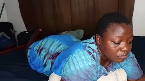 Snapshot of juicybooty_001 chatting on 10, 10, 2025 Sweetass online show from 10, 10, 2025