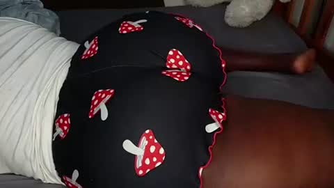 Snapshot of juicybooty_001 chatting on 14, 10, 2025 Sweetass online show from 14, 10, 2025