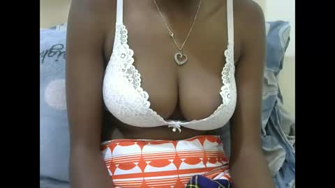 juicyebonitaa online show from 24, 11, 2025