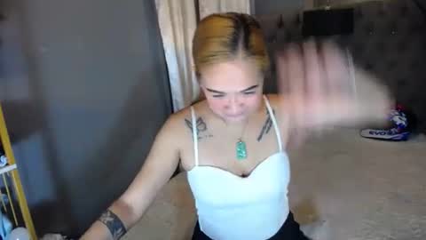 Snapshot of juicyliciousgirl chatting on 9, 4, 2026 Den online show from 9, 4, 2026