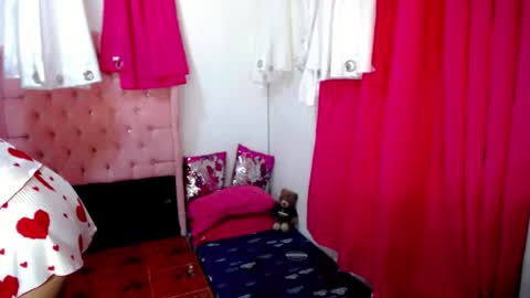 Snapshot of juicyliciousgirl chatting on 16, 7, 2026 Den online show from 16, 7, 2026