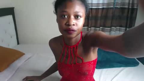 Snapshot of juicymunirah chatting on 3, 11, 2025 juicymunirah online show from 3, 11, 2025