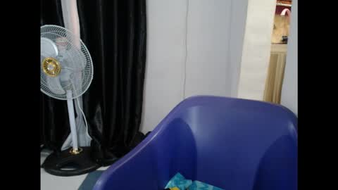 juicyxpink online show from 12, 9, 2025