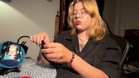 Elvia online show from 2, 3, 2026