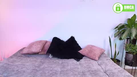 Jules and Gia online show from 5, 3, 2026