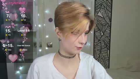 Snapshot of julescrown chatting on 27, 12, 2024 Jules online show from 27, 12, 2024