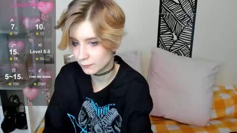 Snapshot of julescrown chatting on 28, 1, 2025 Jules online show from 28, 1, 2025