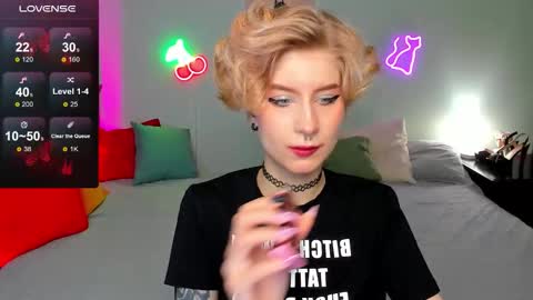 Snapshot of julescrown chatting on 13, 10, 2025 Jules online show from 13, 10, 2025