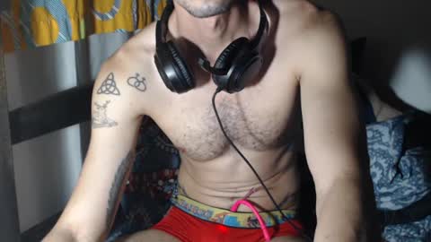 Snapshot of julfigo chatting on 4, 7, 2026 Julfigo online show from 4, 7, 2026