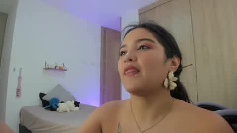 juli_santos_22 online show from 21, 12, 2024