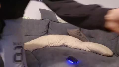 julia_official online show from 15, 11, 2025