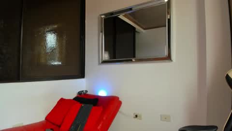 julian_wallace online show from 11, 3, 2026