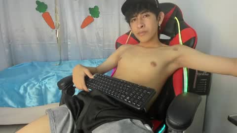 Julian online show from 10, 4, 2026