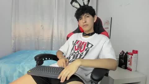 Snapshot of julian_xp chatting on 2, 5, 2026 Julian online show from 2, 5, 2026