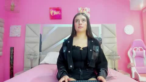 Snapshot of juliana_diamond_ chatting on 3, 12, 2025 juliana_diamond_ online show from 3, 12, 2025