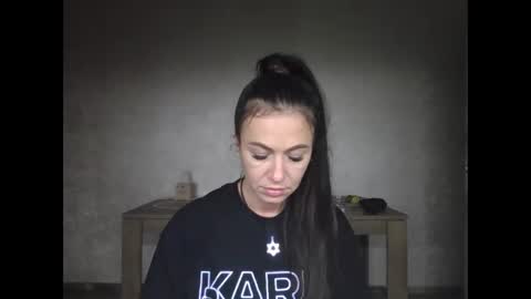 julianagold1 online show from 8, 12, 2024