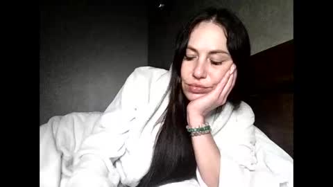 julianagold1 online show from 2, 4, 2026