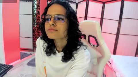 julianne_7 online show from 24, 2, 2026