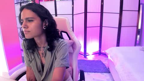 julianne_7 online show from 2, 3, 2026