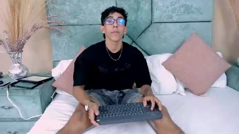 Snapshot of julianrouss chatting on 13, 6, 2026 Julian online show from 13, 6, 2026