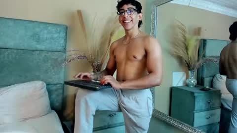 Snapshot of julianrouss chatting on 2, 7, 2026 Julian online show from 2, 7, 2026