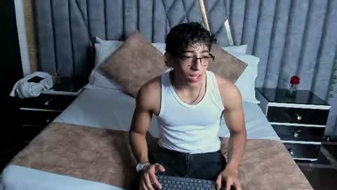 Snapshot of julianrouss chatting on 17, 7, 2026 Julian online show from 17, 7, 2026