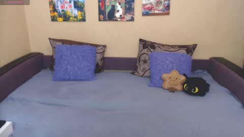 Snapshot of juliasane_ chatting on 17, 4, 2026 Jul online show from 17, 4, 2026