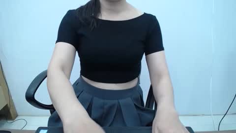 Snapshot of julie9x chatting on 16, 4, 2026 julie9x online show from 16, 4, 2026