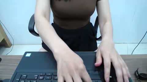 Snapshot of julie9x chatting on 20, 4, 2026 julie9x online show from 20, 4, 2026