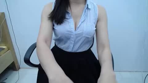 Snapshot of julie9x chatting on 22, 5, 2026 julie9x online show from 22, 5, 2026