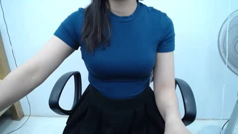 Snapshot of julie9x chatting on 24, 5, 2026 julie9x online show from 24, 5, 2026